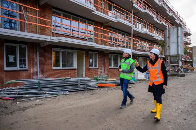 Home Logo Melssen Bouw - specialist in vakmanschap en maatwerk voor aanbouwen, verbouwingen en nieuwbouw projecten